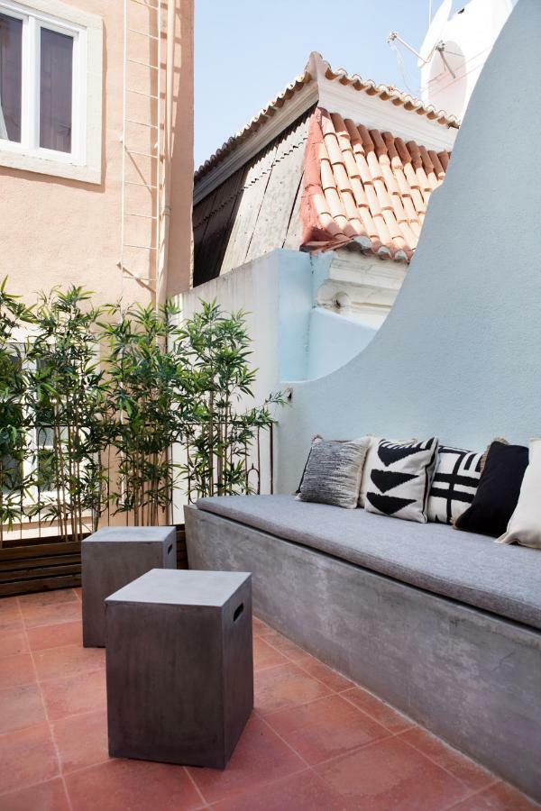 Renovated Charming Apartment With Terrace In Lapa Lisboa Exterior foto
