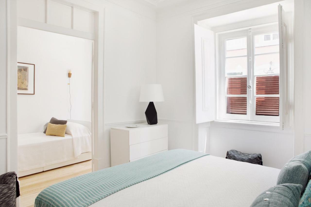 Renovated Charming Apartment With Terrace In Lapa Lisboa Exterior foto